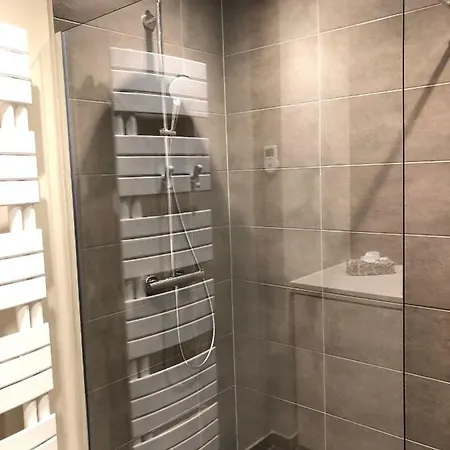 Le Parc Apartment